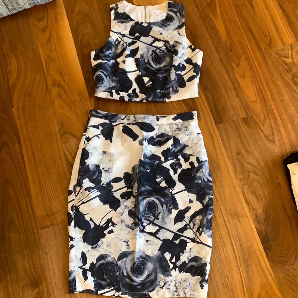Skirt set